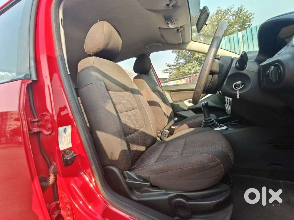 Ford Figo, 2010, Petrol