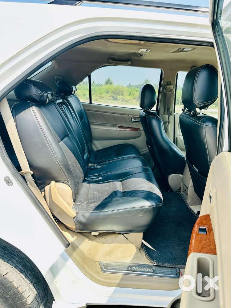 Toyota Fortuner 3.0 4x4 Manual, 2011, Diesel