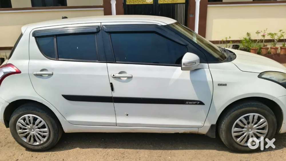 Maruti Suzuki Swift 2012