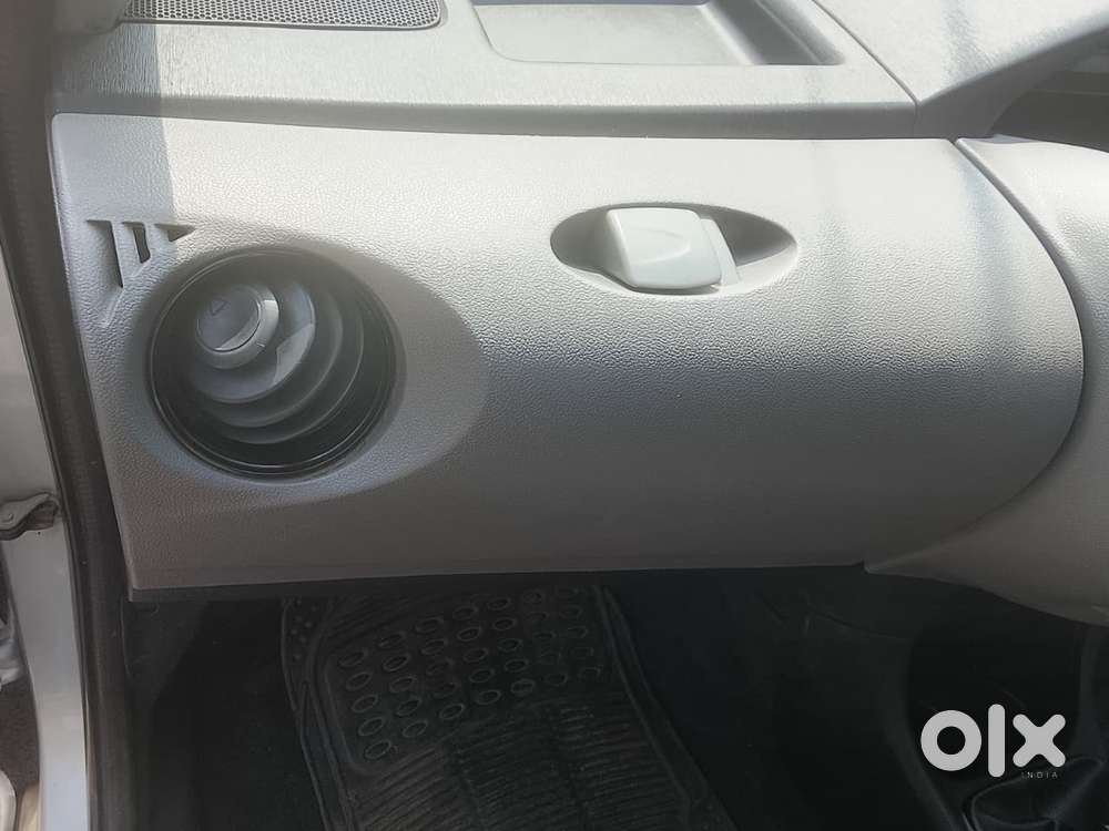 Toyota Etios Liva 2011-2012 G, 2012, Petrol