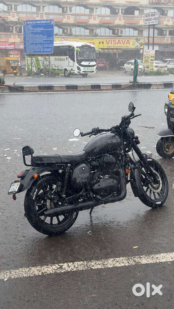 Jawa 42 Petrol Bike 2023