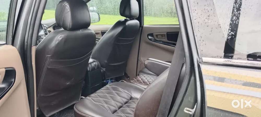 Toyota Innova 2015