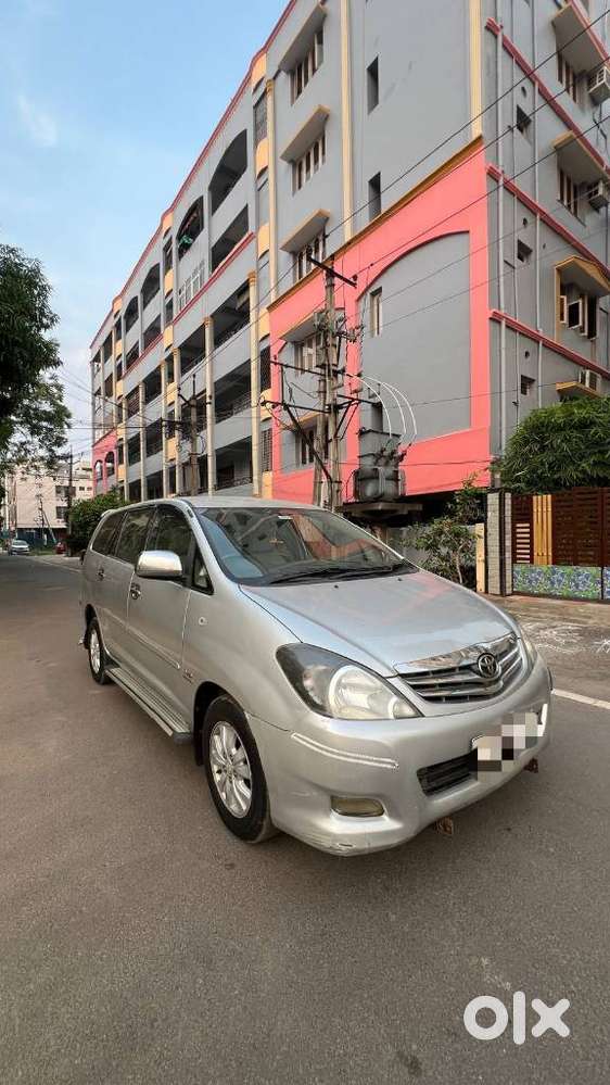 Toyota Innova 2.5 V 7 Str, 2010, Diesel