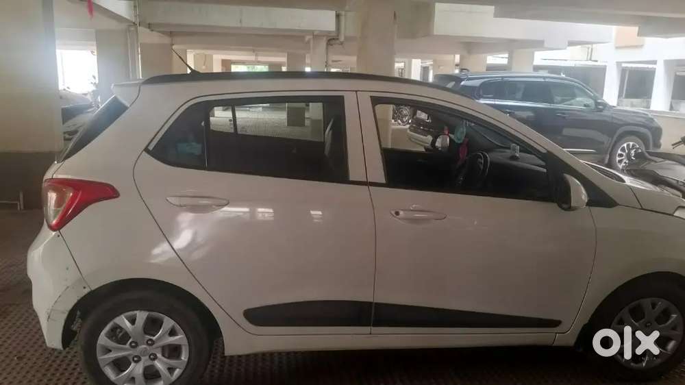 Hyundai Grand I10 2015 Diesel Manual New Battery,full Insurance Valid