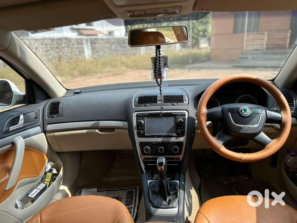 Skoda Laura 2011 Diesel Well Maintained