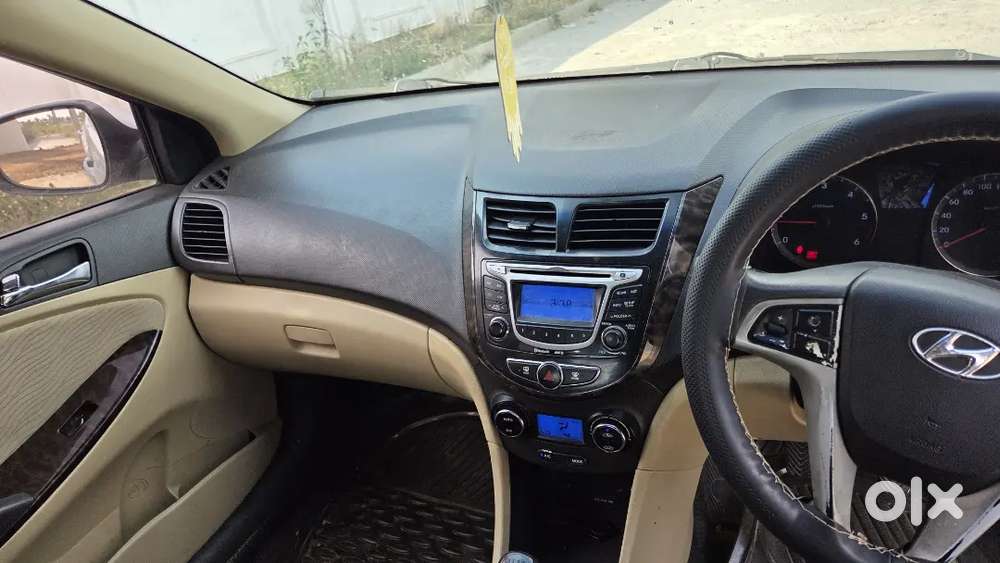 Hyundai Verna Vgt 1.6 Crdi 2011 Model