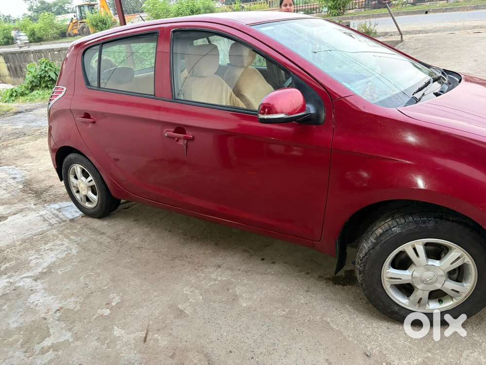Hyundai I20 Petrol Manual 2011