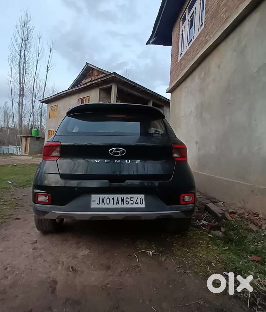 Hyundai Venue 2020 Petrol 44000 Km Driven
Well Maintained