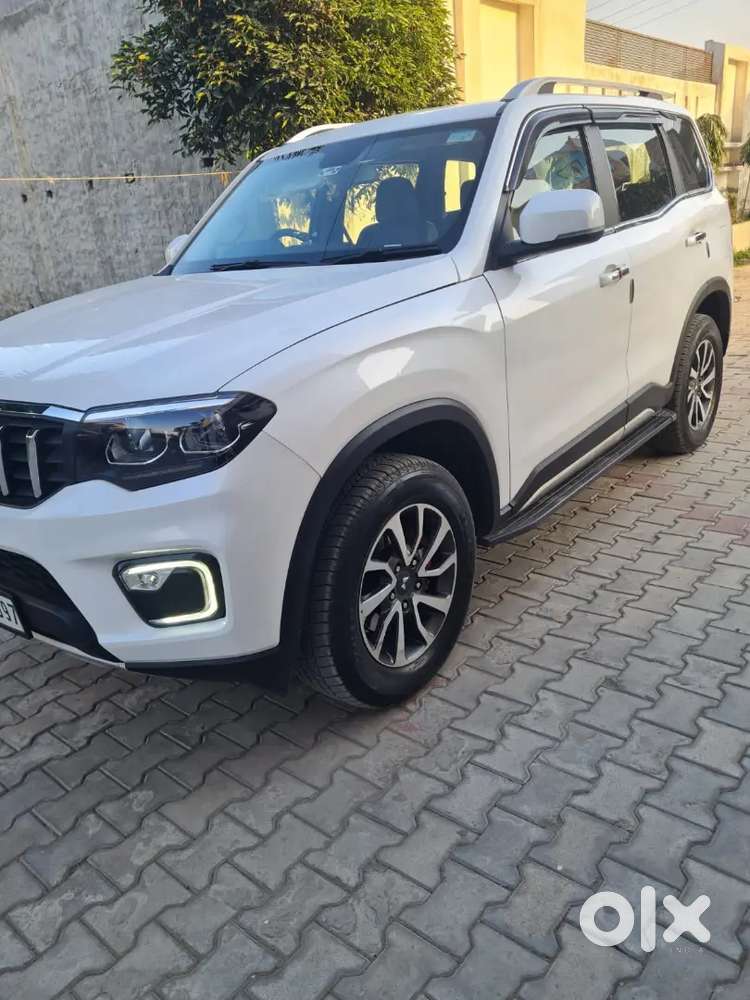 Mahindra Scorpio-n 2023 Diesel 21600 Km Driven