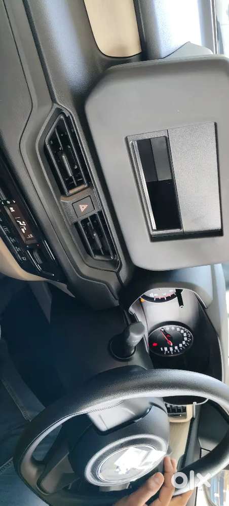 Maruti Suzuki Swift Dzire Tour 2025 Cng & Hybrids 12000 Km Driven