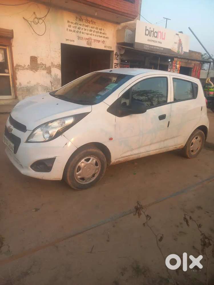 Chevrolet Beat Diesel Nov 2015.