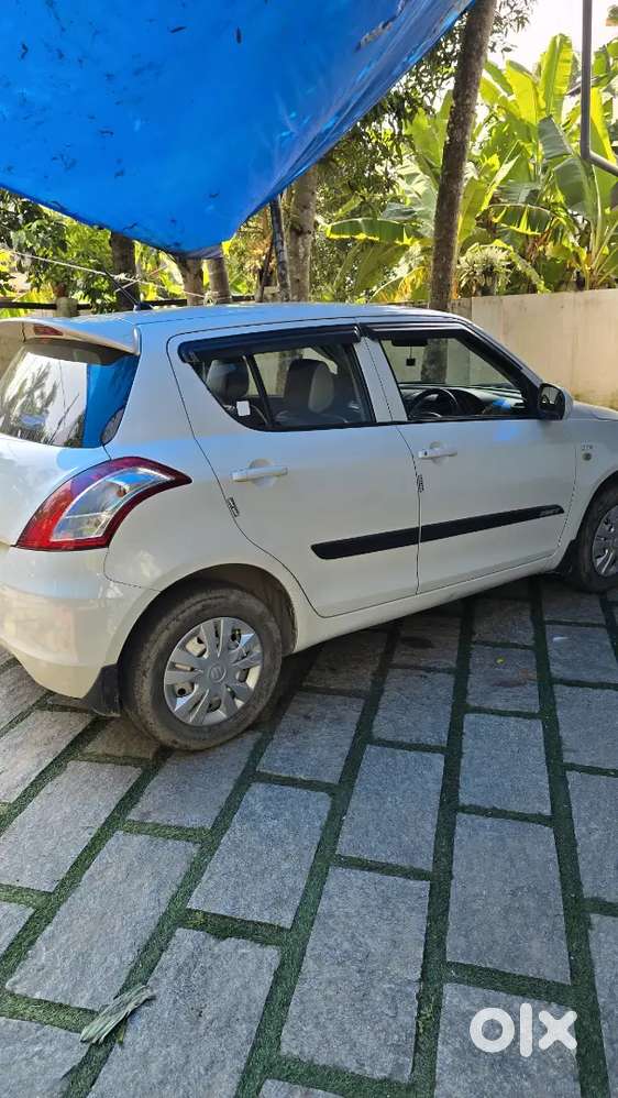 Maruti Suzuki Swift 2012 Diesel 83000 Km Driven