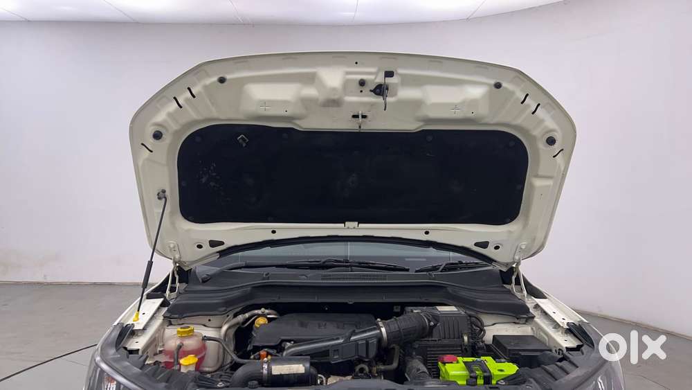 Mahindra Xuv300 W4, 2021, Petrol