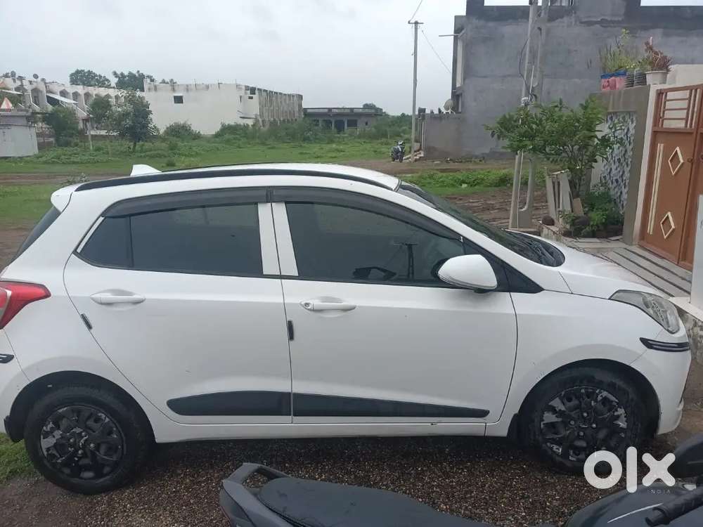 Hyundai Grand I10 2016 Diesel Well Maintained