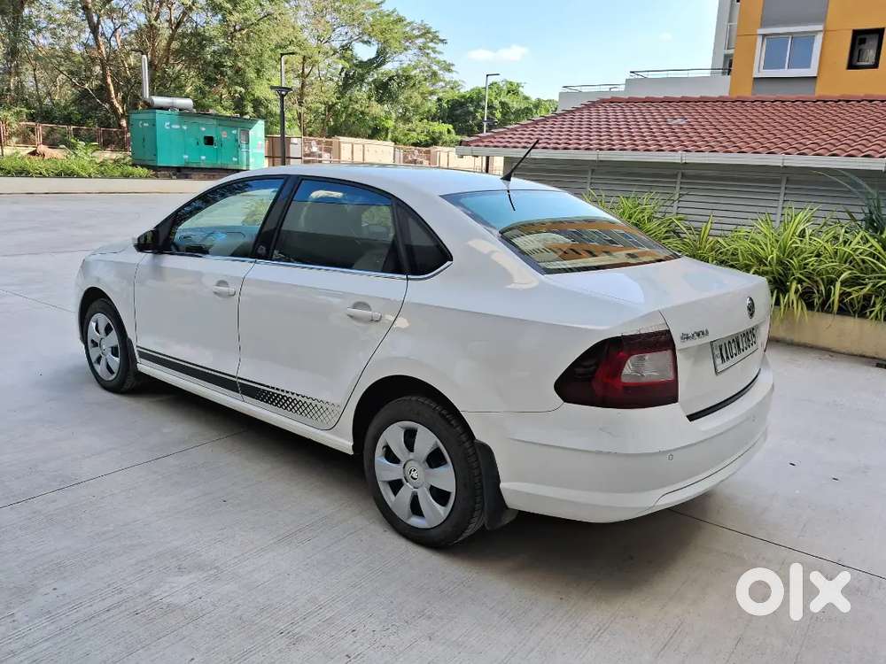 Skoda Rapid Tsi 2021 Petrol Well Maintained