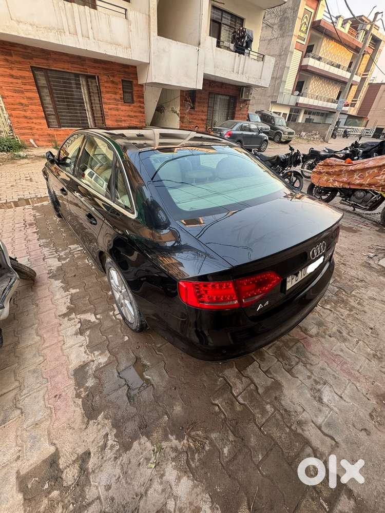 Audi A4 2012 Diesel 85000 Km Driven