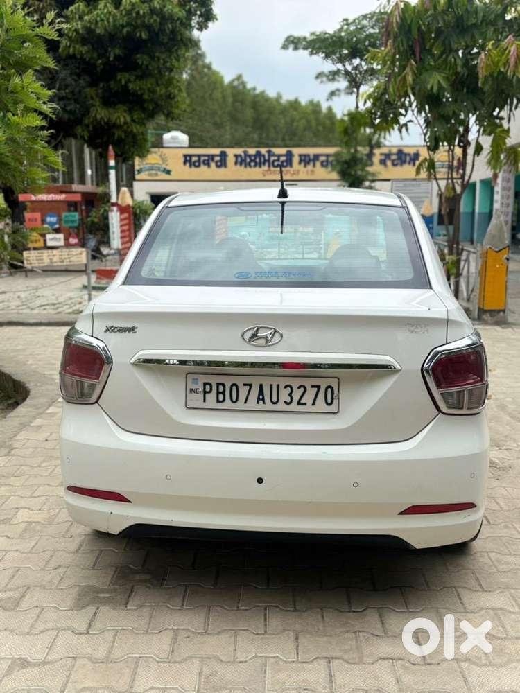 Hyundai Xcent 2014 Diesel Well Maintained