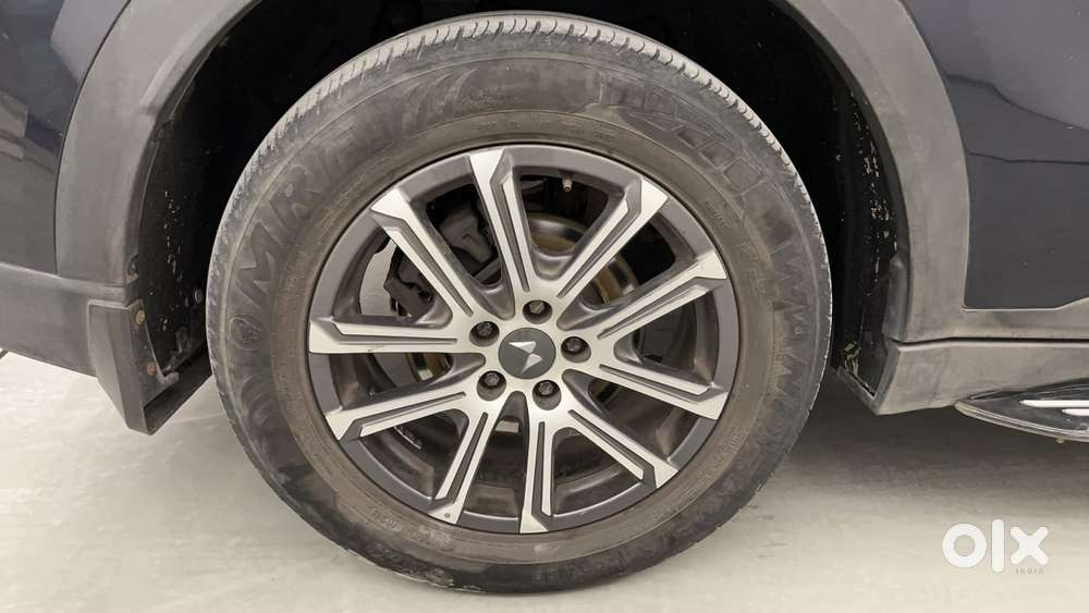 Mahindra Xuv700 2.2 Ax 7 Diesel At Luxury Pack Str, 2022, Diesel