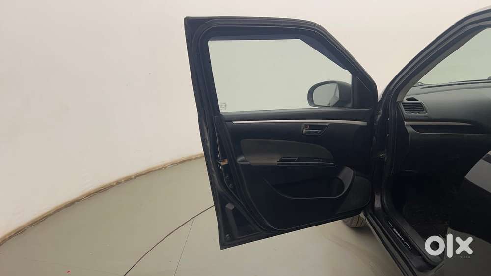 Maruti Suzuki Swift Vvt Vxi, 2016, Petrol