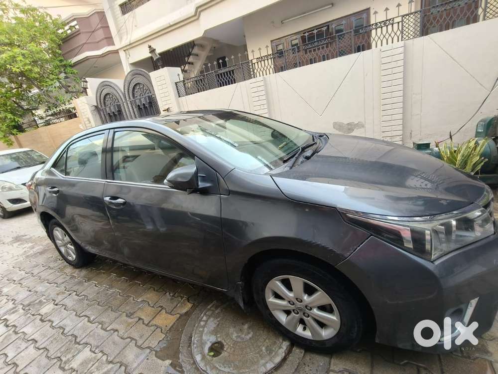 Toyota Corolla Altis 2015