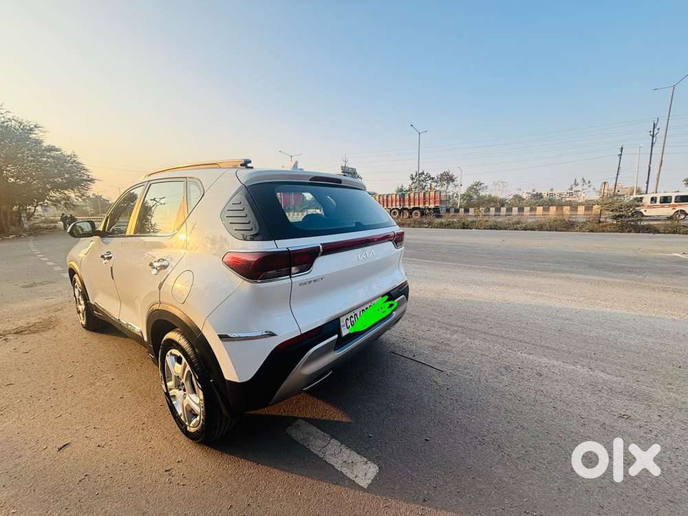 Kia Sonet 2023 White Manual Diesel 1st Owner Excellent Condition