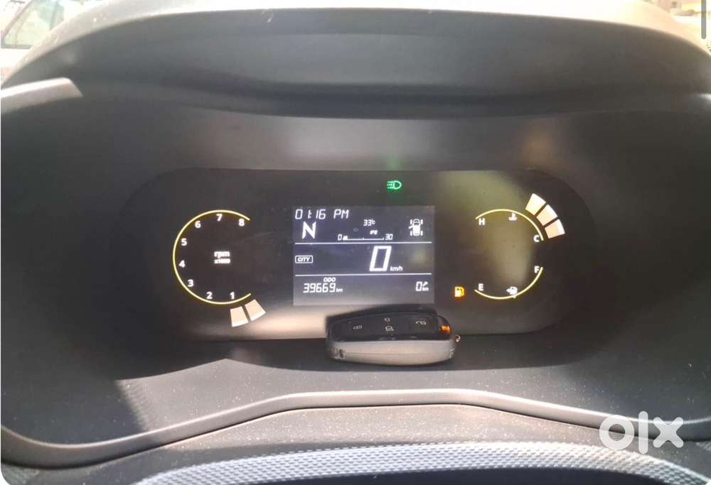 Tata Nexon Petrol 2025