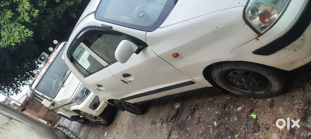 Hyundai Santro Xing 2012 Gadi Mein 12 Mahine Baki Hain Engine Shield H