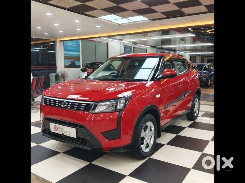 Mahindra Xuv300 1.2 W6 Amt Petrol, 2022, Petrol