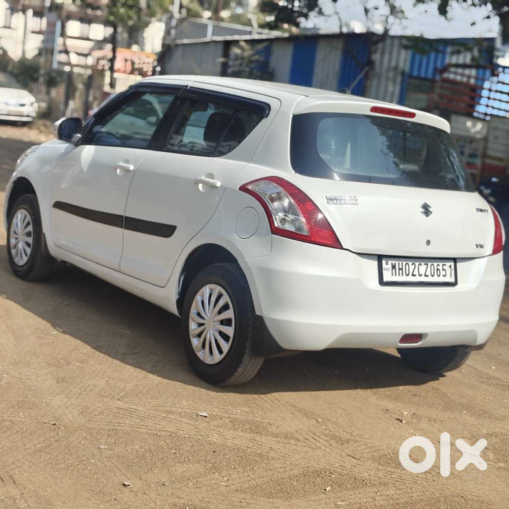 Maruti Suzuki Swift Vxi 1.2 Abs Bs-iv, 2013, Petrol