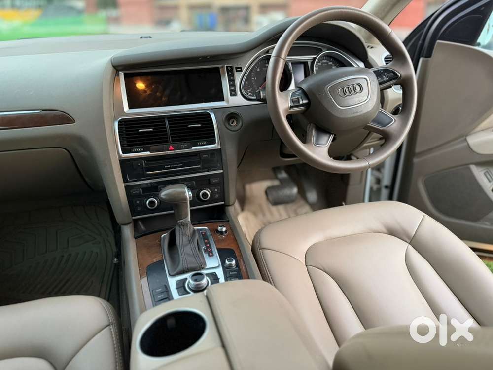 Audi Q7 2012 Well Maintained