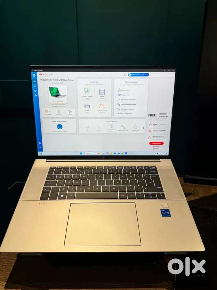 HP ZBook Studio G10 16 WQUXGA 4K 120hz, I7-13700H,RTX 4070, 32GB, 1TB