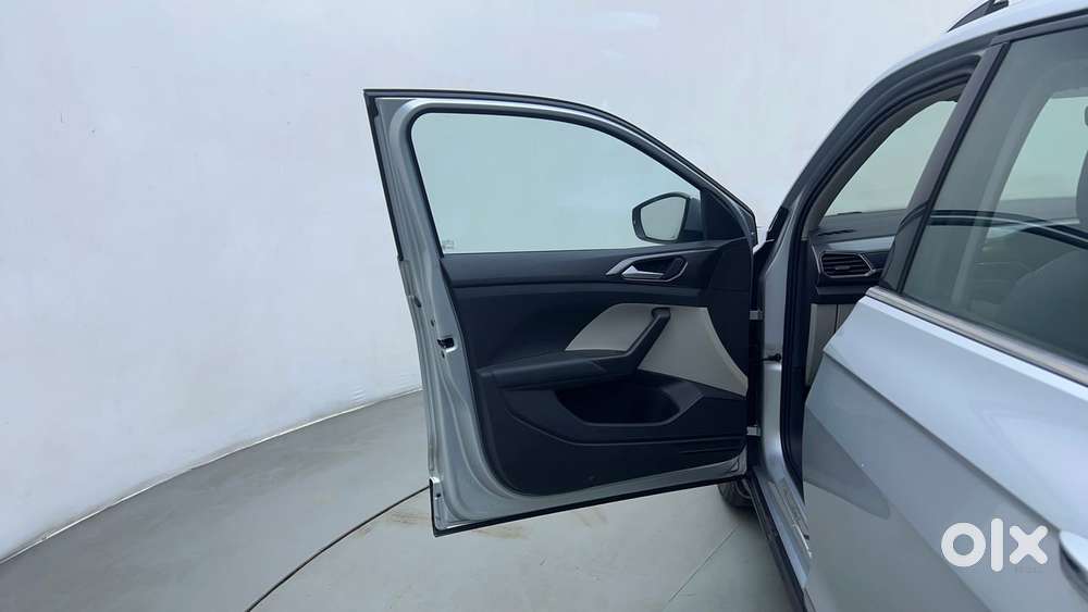 Volkswagen Taigun Topline 1.0 Tsi At (electric Seats), 2022, Petrol
