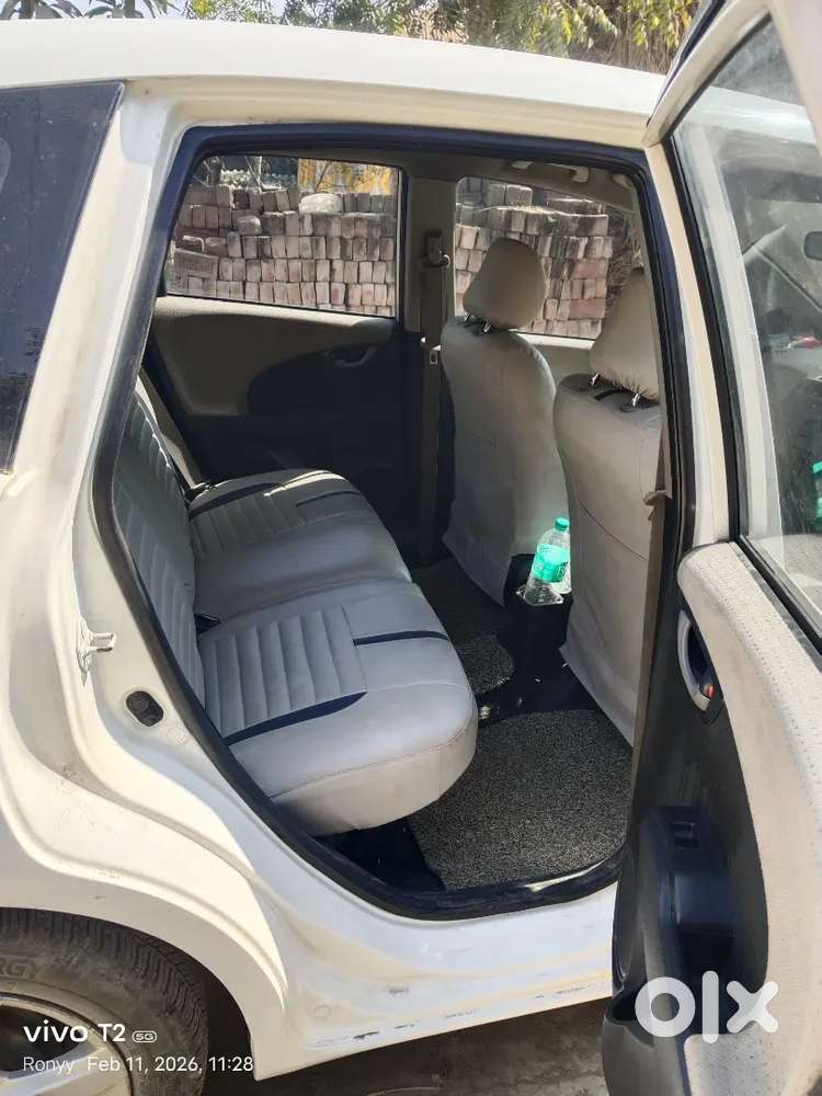 Honda Jazz 2011 Petrol Well Maintained