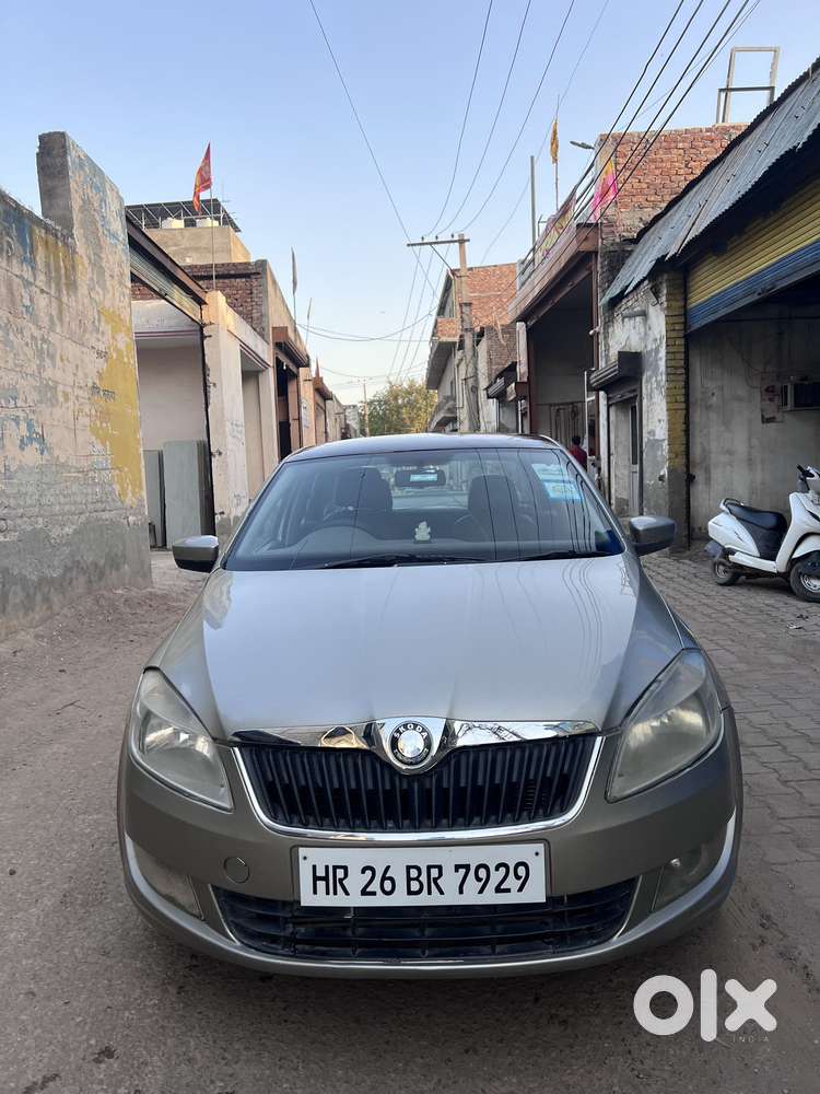 Skoda Rapid 1.5 Tdi Cr Elegance Plus, 2012, Diesel