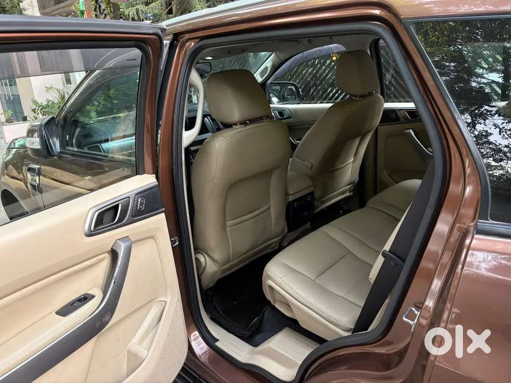 Fully Automatic.  4×4   Ford Endeavour 3.0l