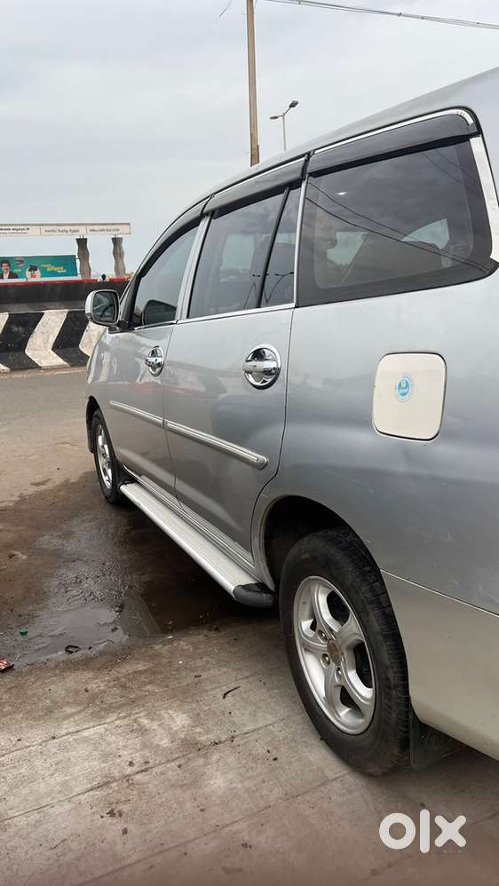 Toyota Innova Diesel 2005 /