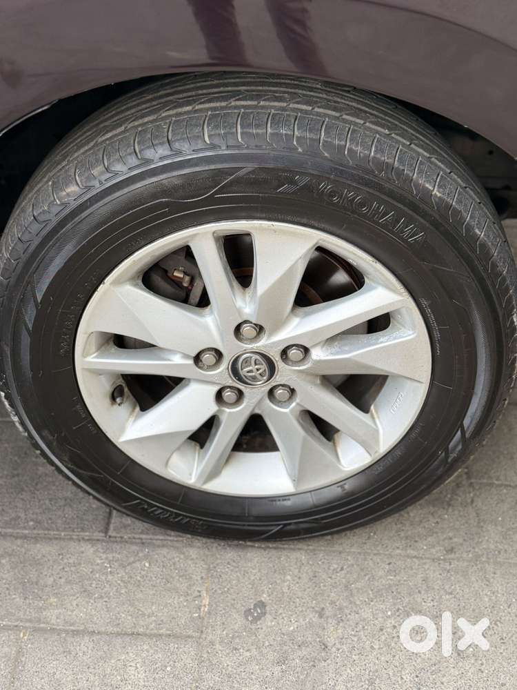 Toyota Innova Crysta 2.8 Gx At 8s, 2016, Diesel