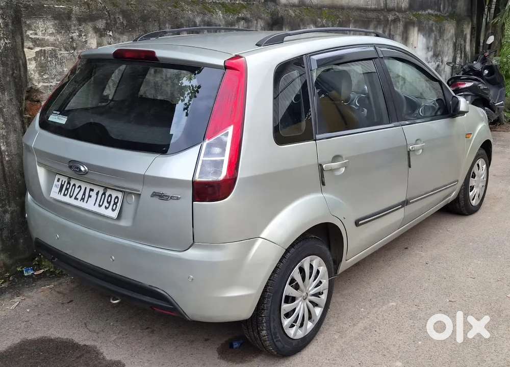 Ford Figo Petrol Zxi 2014