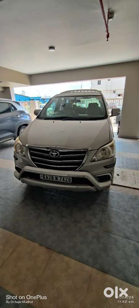 Toyota Innova 2014 डीज़ल मैन्युअल 225000 Km