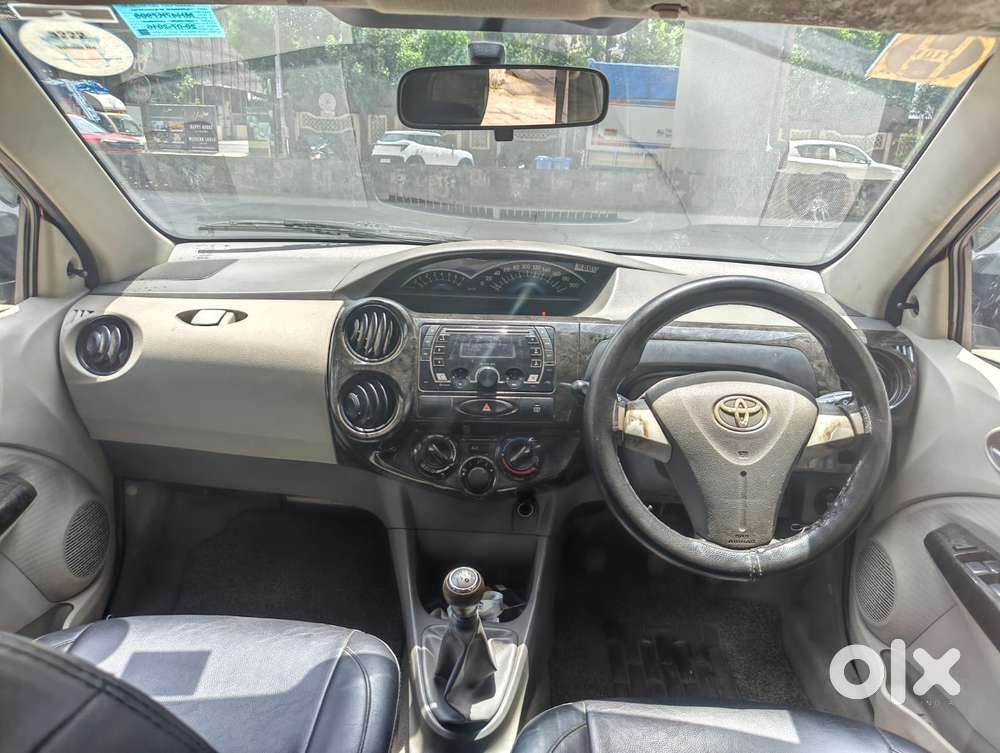 Toyota Etios Liva V, 2016, Petrol