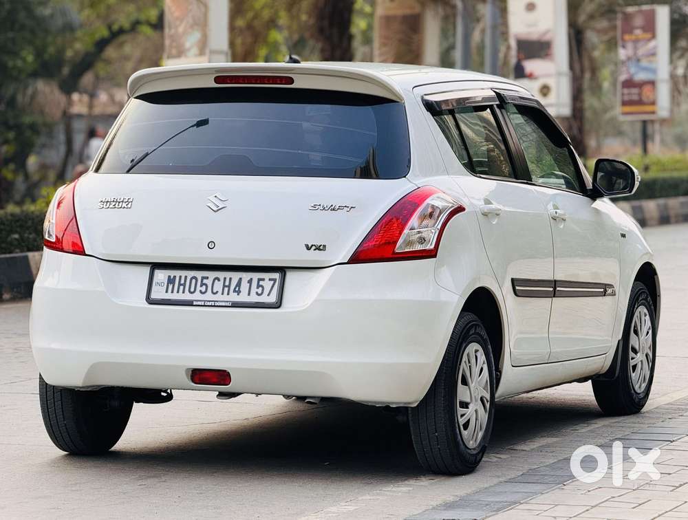 Maruti Suzuki Swift Vxi Optional, 2015, Petrol