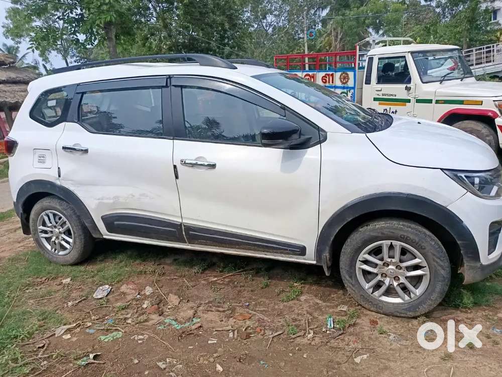 Renault Triber Facelift 2 Petrol 52000 Km Driven
