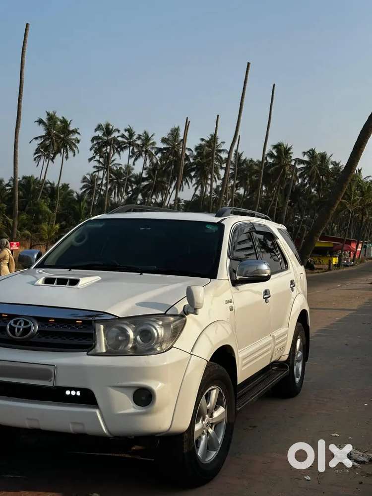 Toyota Fortuner  3.0 4wd Mt