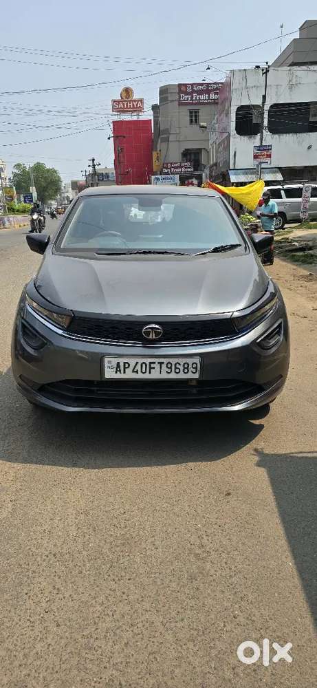 Tata Altroz 1.2 Xm 2025