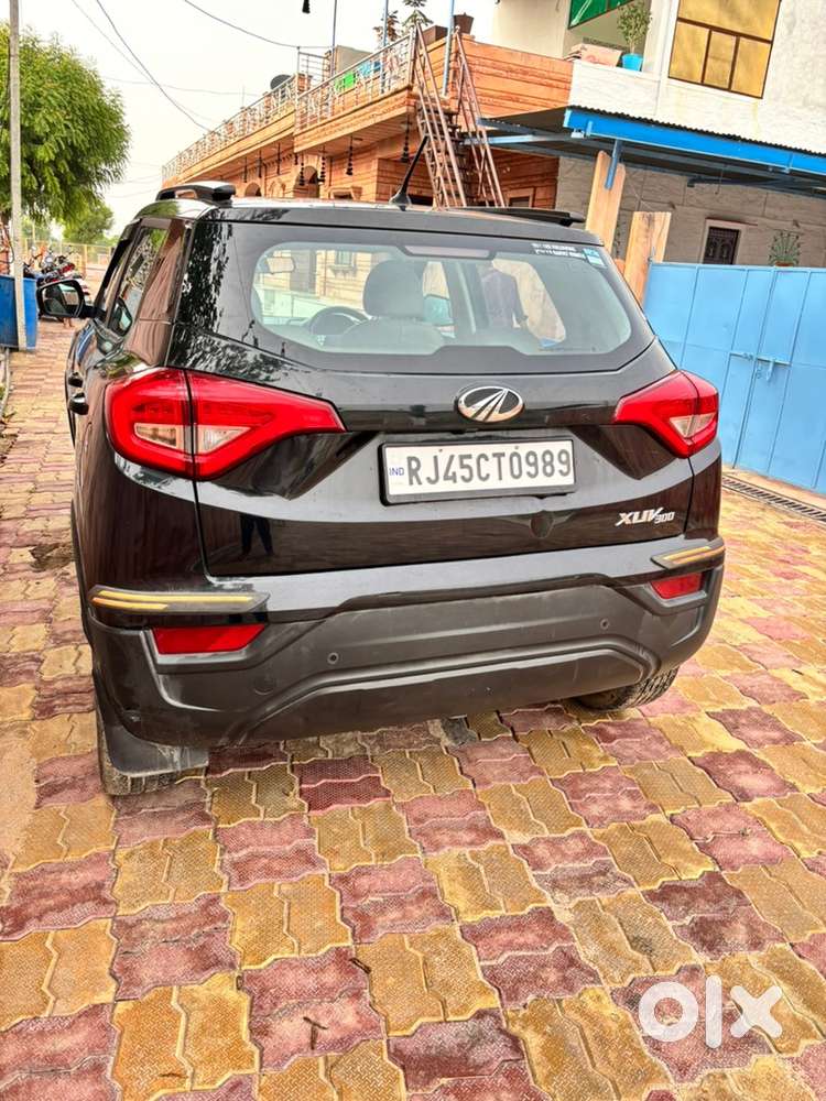 Mahindra Xuv300 Petrol 2023