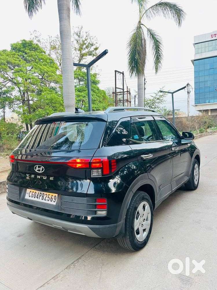 Hyundai Venue S 1.2 Petrol, 2023, Petrol