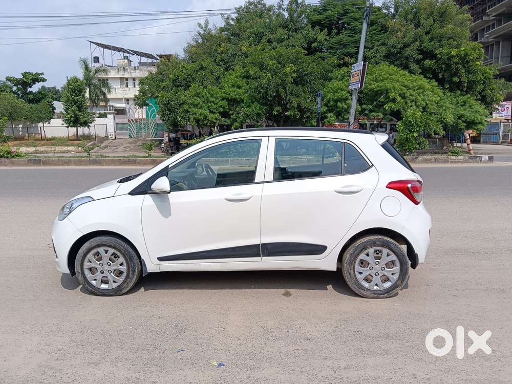 Hyundai Grand I10 Sportz 1.2 Kappa Vtvt, 2017, Petrol