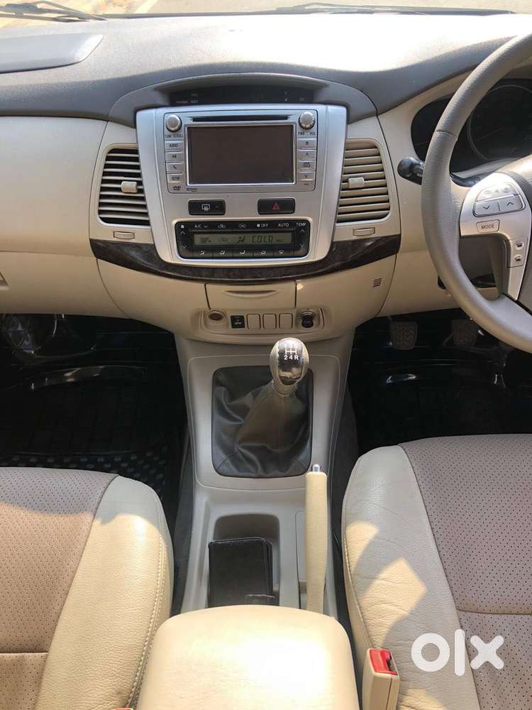Toyota Innova 2.5 Zx 7 Str Bs-iv, 2014, Diesel
