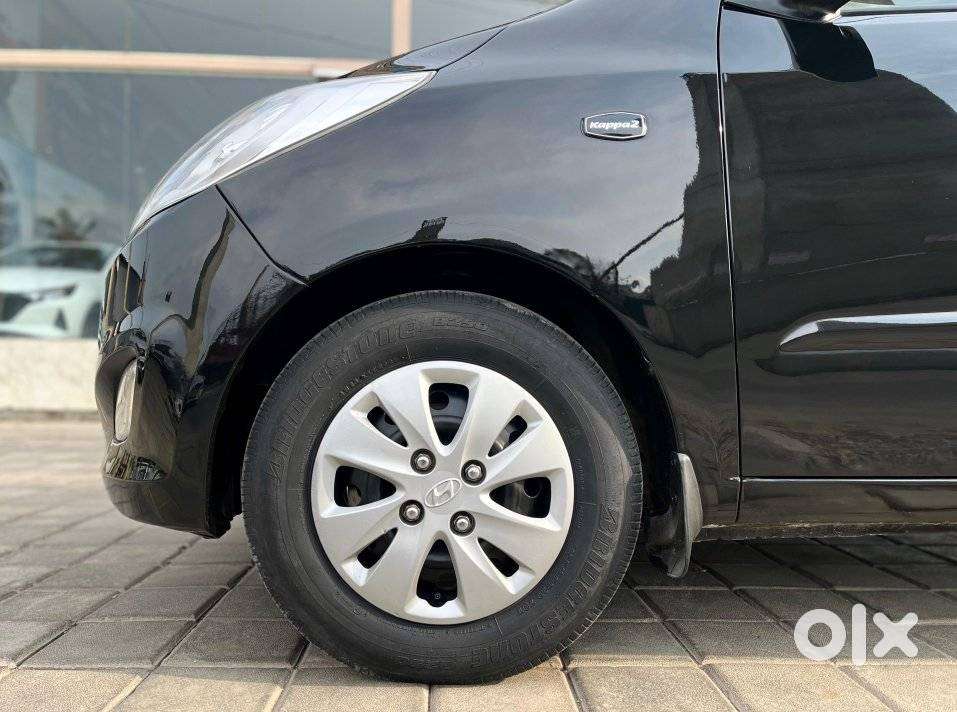 Hyundai I10 Sportz, 2013, Petrol