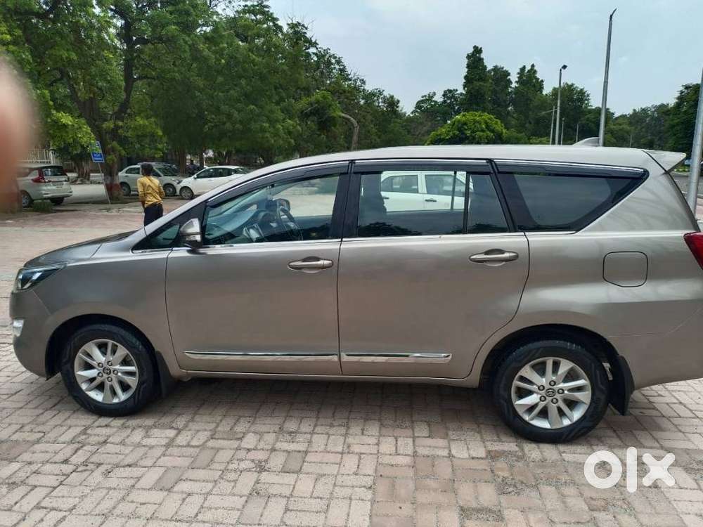 Toyota Innova Crysta 2.4 Gx Mt, 2018, Diesel